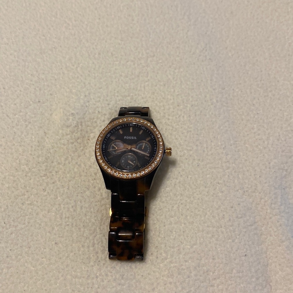 Women’s fossil tortoise watch